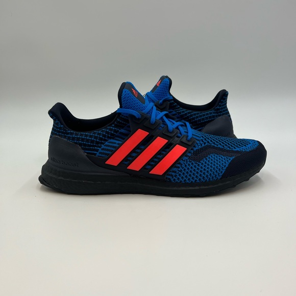 Adidas Ultraboost 5.0 DNA Running Shoes - Picture 3 of 6